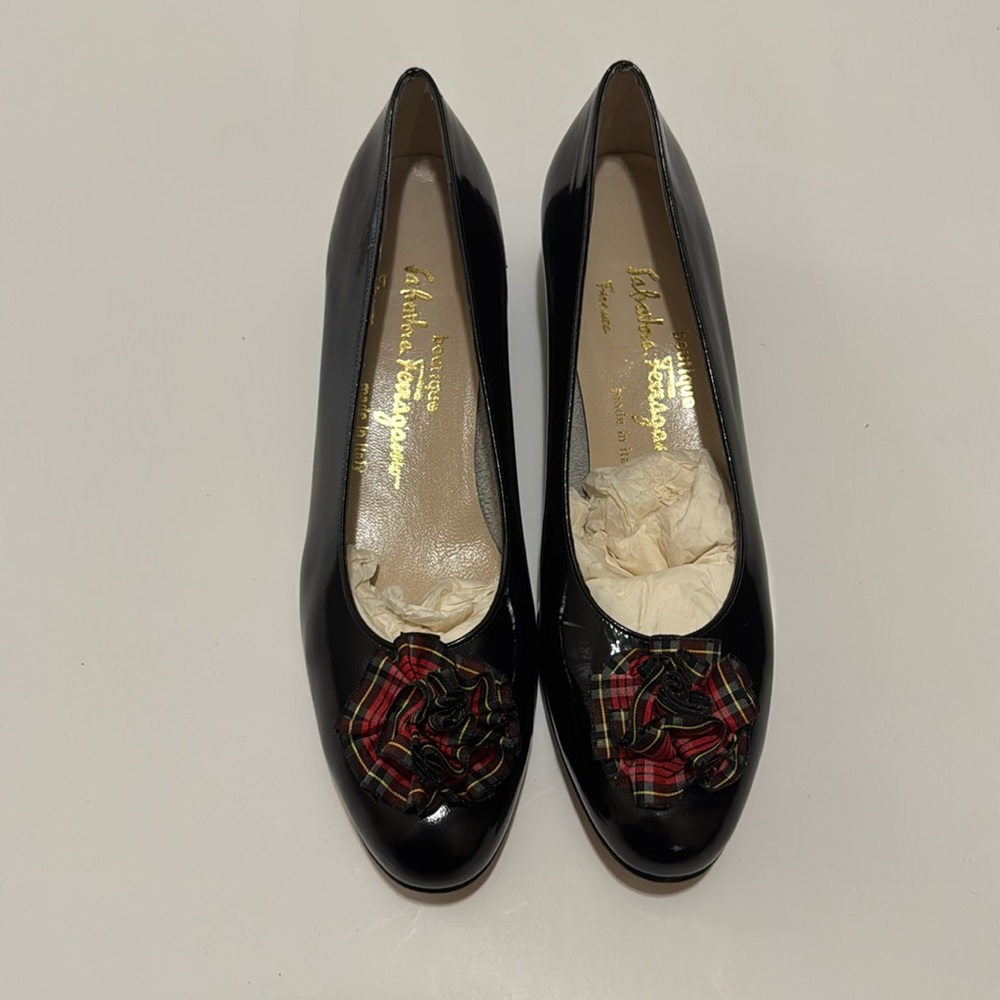 Salvatore Ferragamo Black Italian Heels. Size 8. Condition- 9 out of 10.